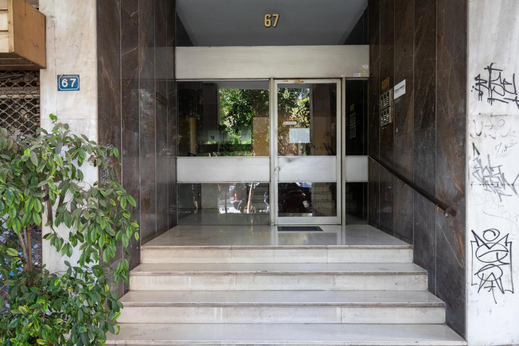 Homely Apt In Neapoli, Exarcheia Athens Ngoại thất bức ảnh